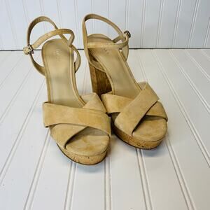 Botkier Plateau Nude Suede Platform Heels Sz 9 NWOT